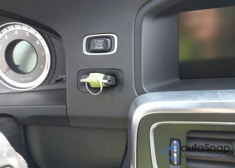 2013 Volvo S60 T5/T5 Platinum/T5 Premier/T5 Premier Plus from USA, damaged, VIN YV1612FS2D2230865